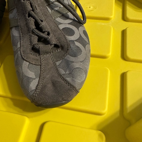 Coach Sneakers size 10m - Picture 5 of 9
